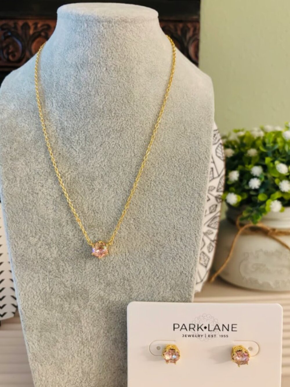 Park Lane Sweetpea Necklace and Earrings Set
